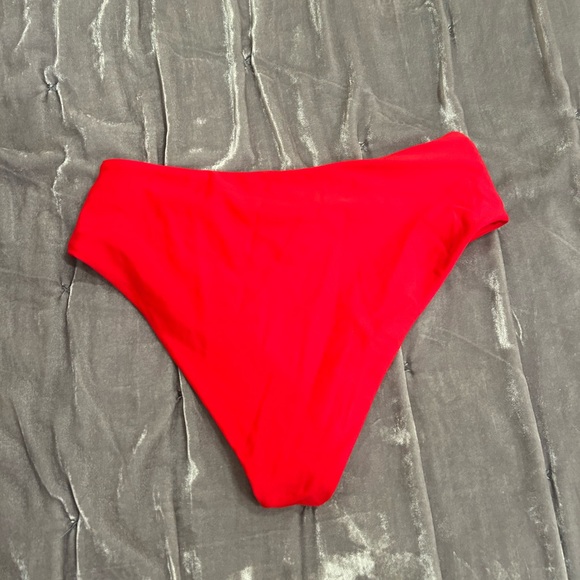 Ralph Lauren Red Scrunch Bikini Top - Picture 6 of 6